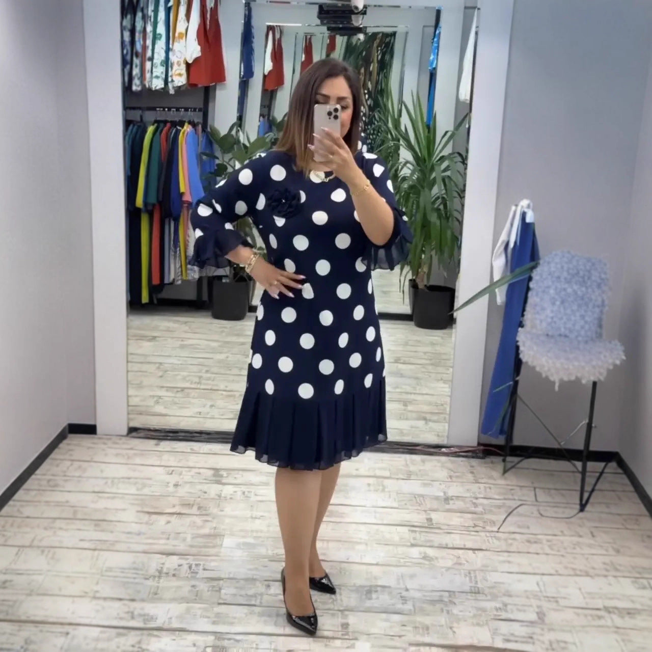 Palerine | Plissiertes Kleid mit Polka-Dots