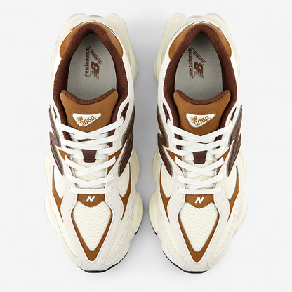 9060 Trainers Brown/White