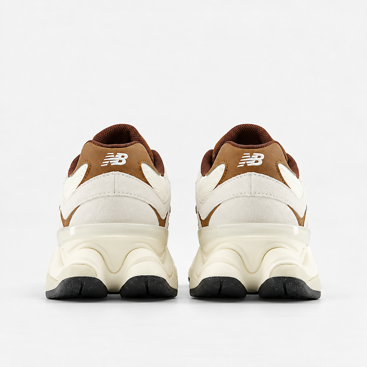 9060 Trainers Brown/White