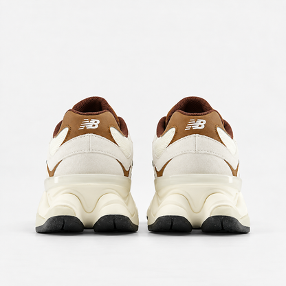 9060 Trainers Brown/White